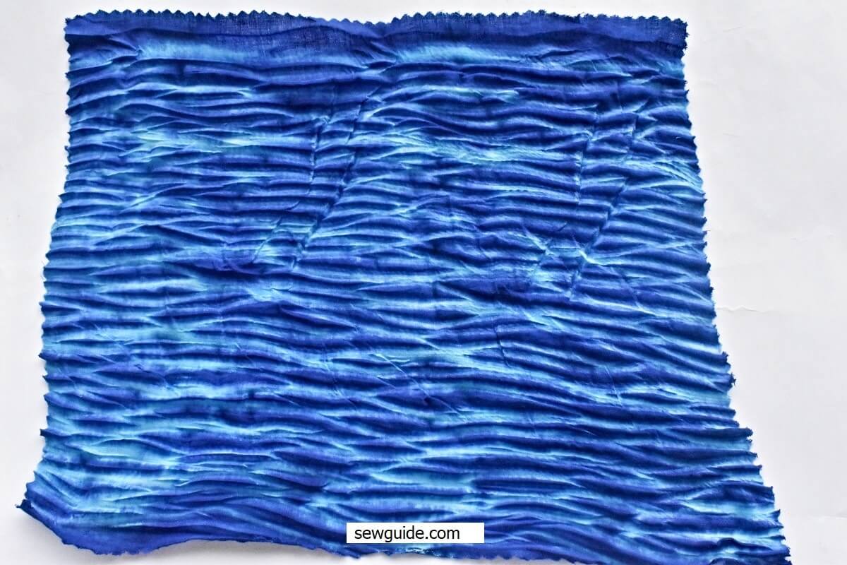 Arashi Shibori pole-wrapped dyeing technique