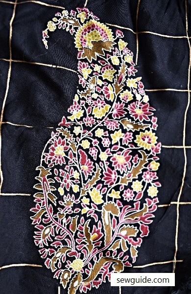 Paisley motif