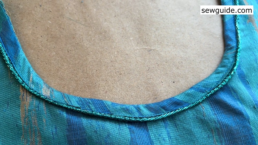 neckline piping