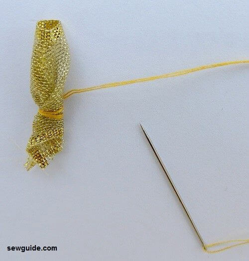 Make rose bud first