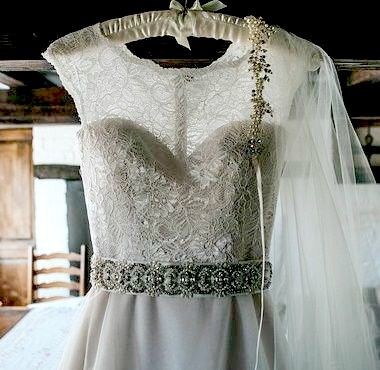 sweetheart neckline